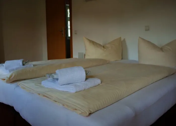 Weisser Moench Hotel 2*